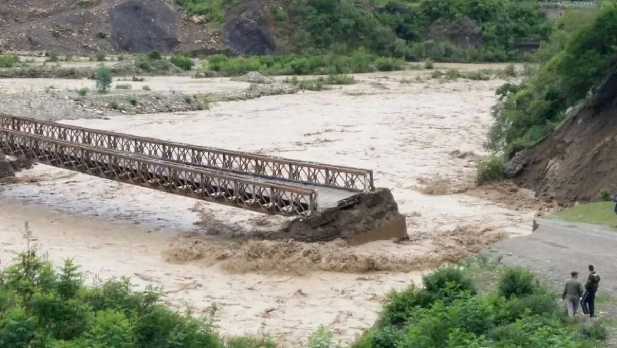 Por la crecida del Río Bermejo Los Toldos quedó aislado Interior